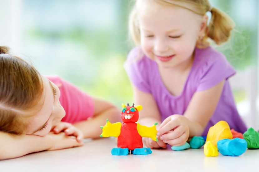 Какие игры используются в работе с детьми-сиротами с особенностями развития