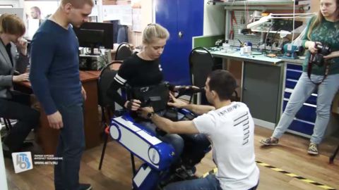 В Курске разработали новую модификацию экзоскелета для инвалидов-колясочников