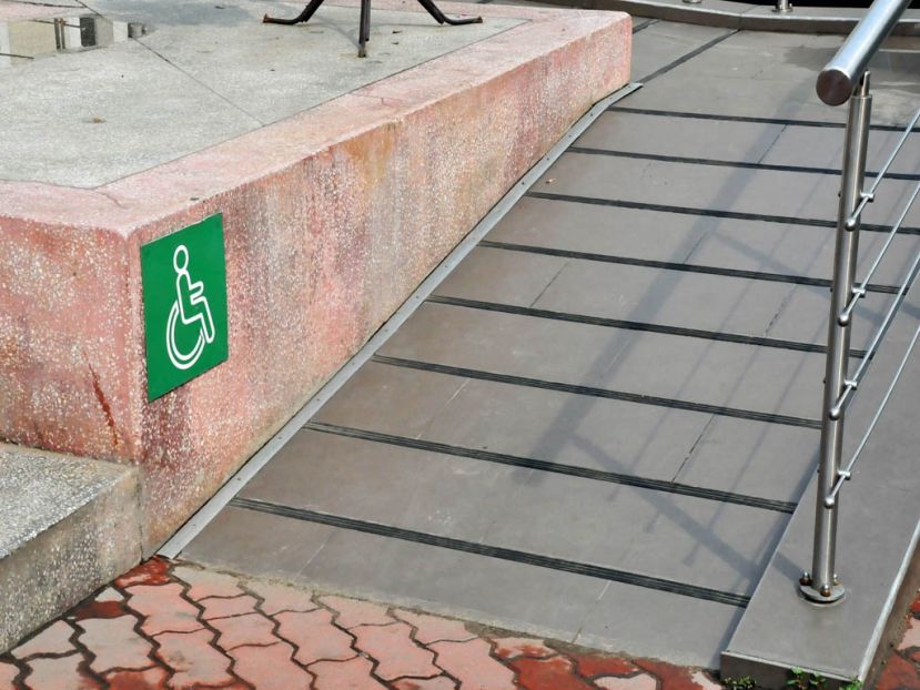 Город доступный для инвалидов: как считают москвичи