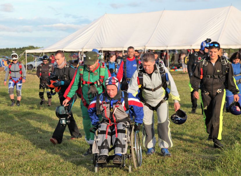 На территории авиаклуба «Крутицы» пройдет III Международный спортивный фестиваль по парашютному спорту среди инвалидов «HANDIFLY International Challenge 2018»