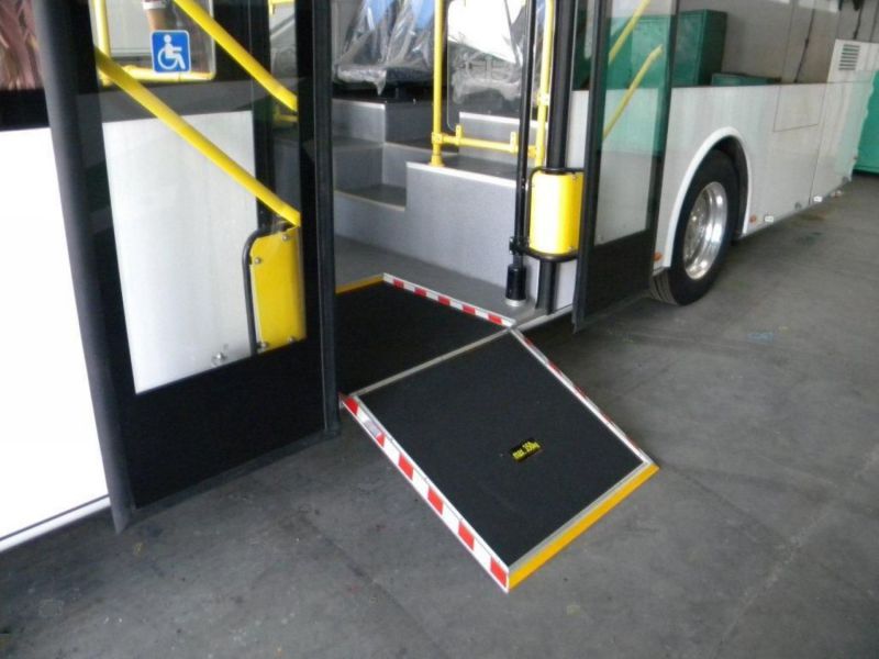 В Долгопрудном проверили автобусы на доступность для маломобильных граждан