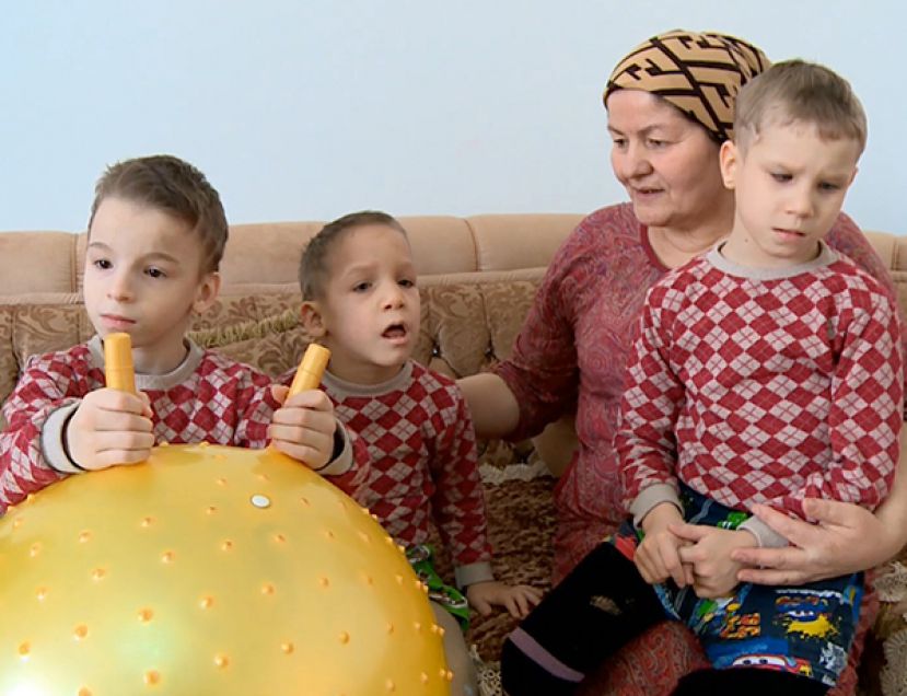 Мадинат Шахболатову приютившую семерых детей-инвалидов наградят в Москве